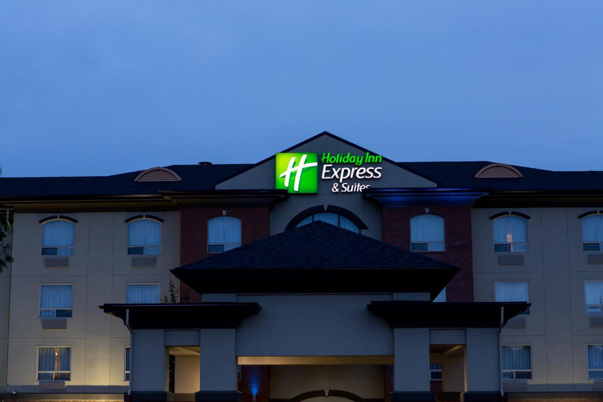Holiday Inn Express & Suites Drayton Valley By Ihg Eksteriør bilde