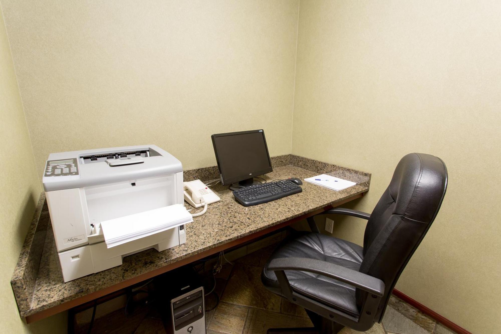 Holiday Inn Express & Suites Drayton Valley By Ihg Eksteriør bilde