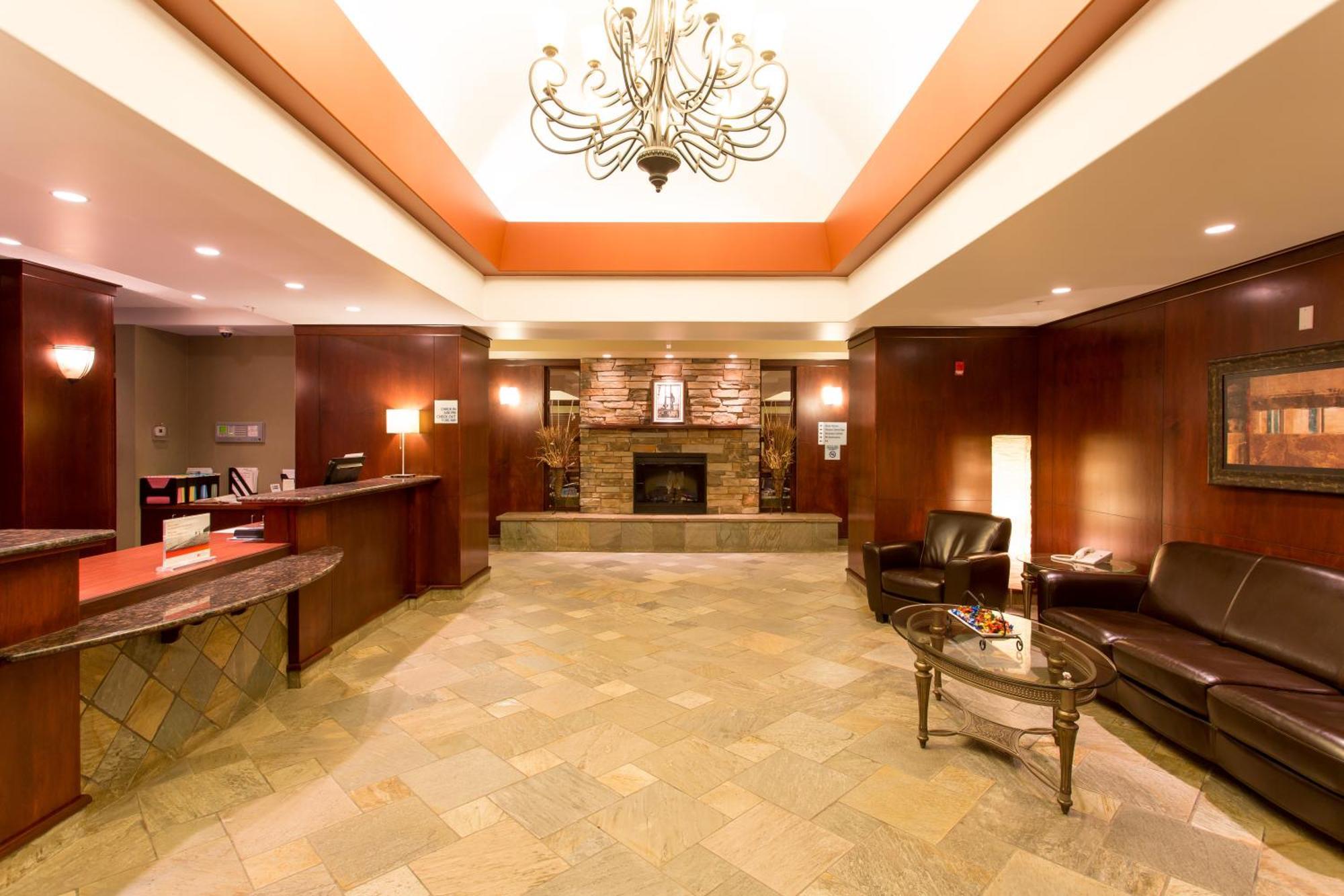 Holiday Inn Express & Suites Drayton Valley By Ihg Eksteriør bilde