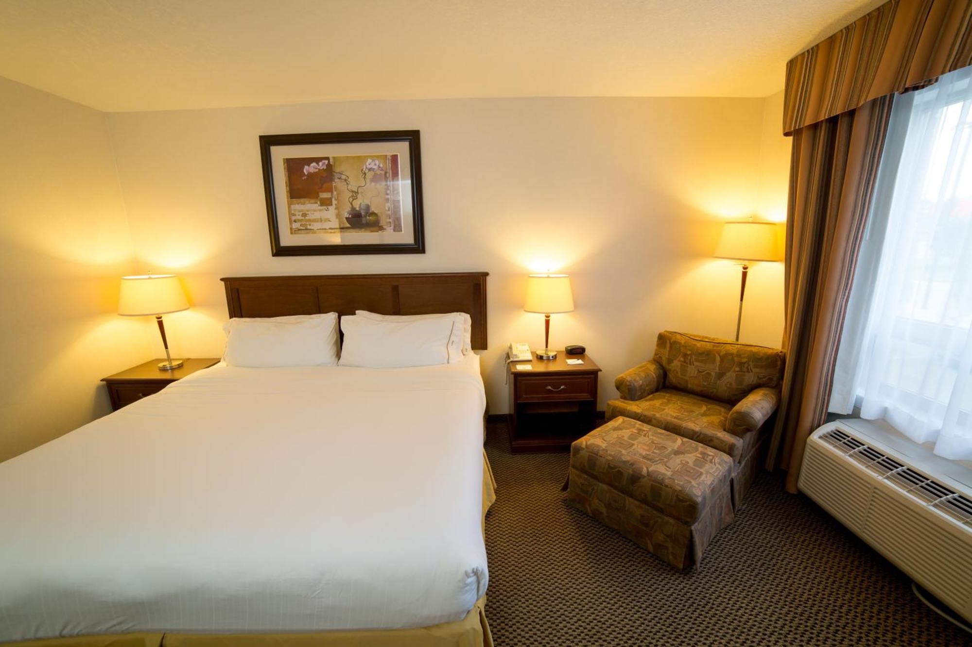 Holiday Inn Express & Suites Drayton Valley By Ihg Eksteriør bilde
