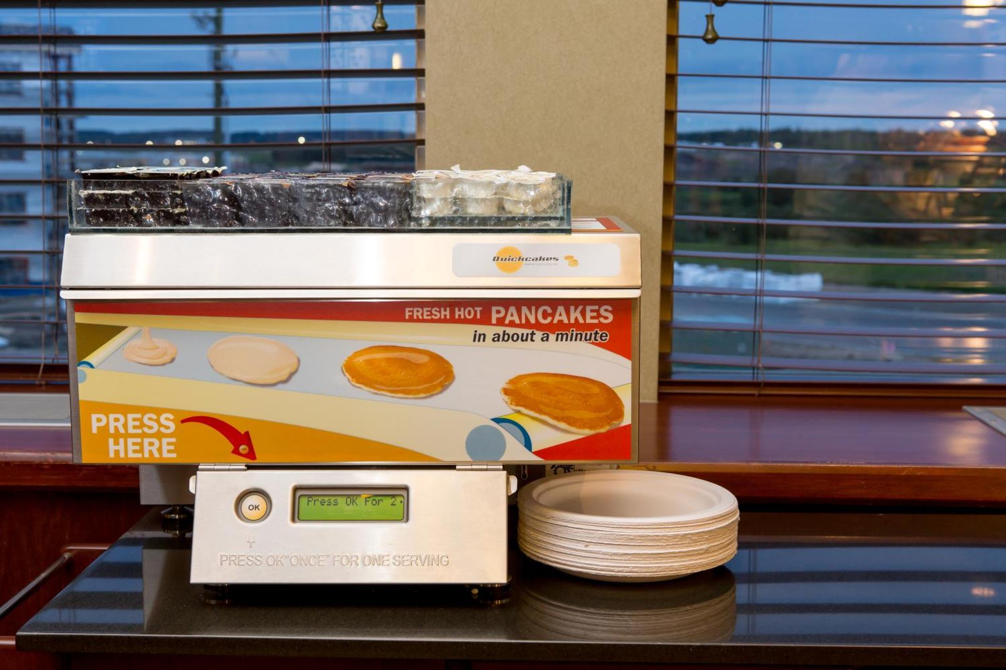 Holiday Inn Express & Suites Drayton Valley By Ihg Eksteriør bilde