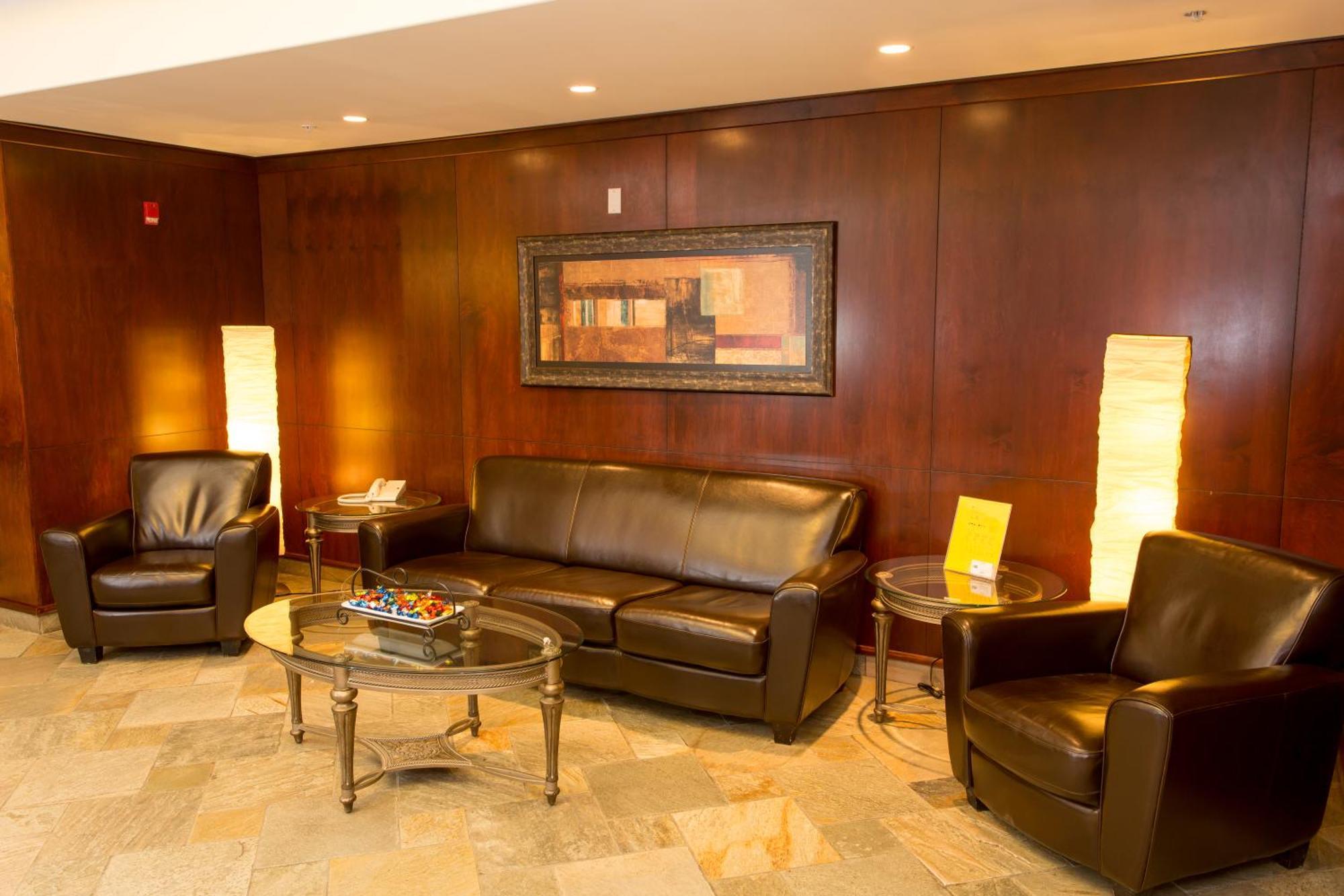 Holiday Inn Express & Suites Drayton Valley By Ihg Eksteriør bilde